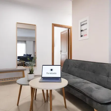 Peratzada Apartment *